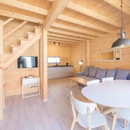 Comfortable Cottages, * 포비에로보