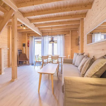 Comfortable Cottages, 펜션 *